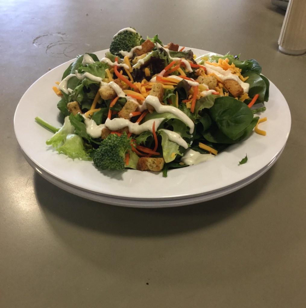 5 Tips of Eating at Lawrence Dining Hall | Com Student Blog Post